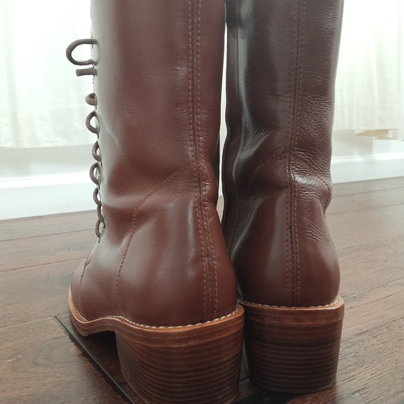 Mid-calf lace up boots - Picture 5 of 6